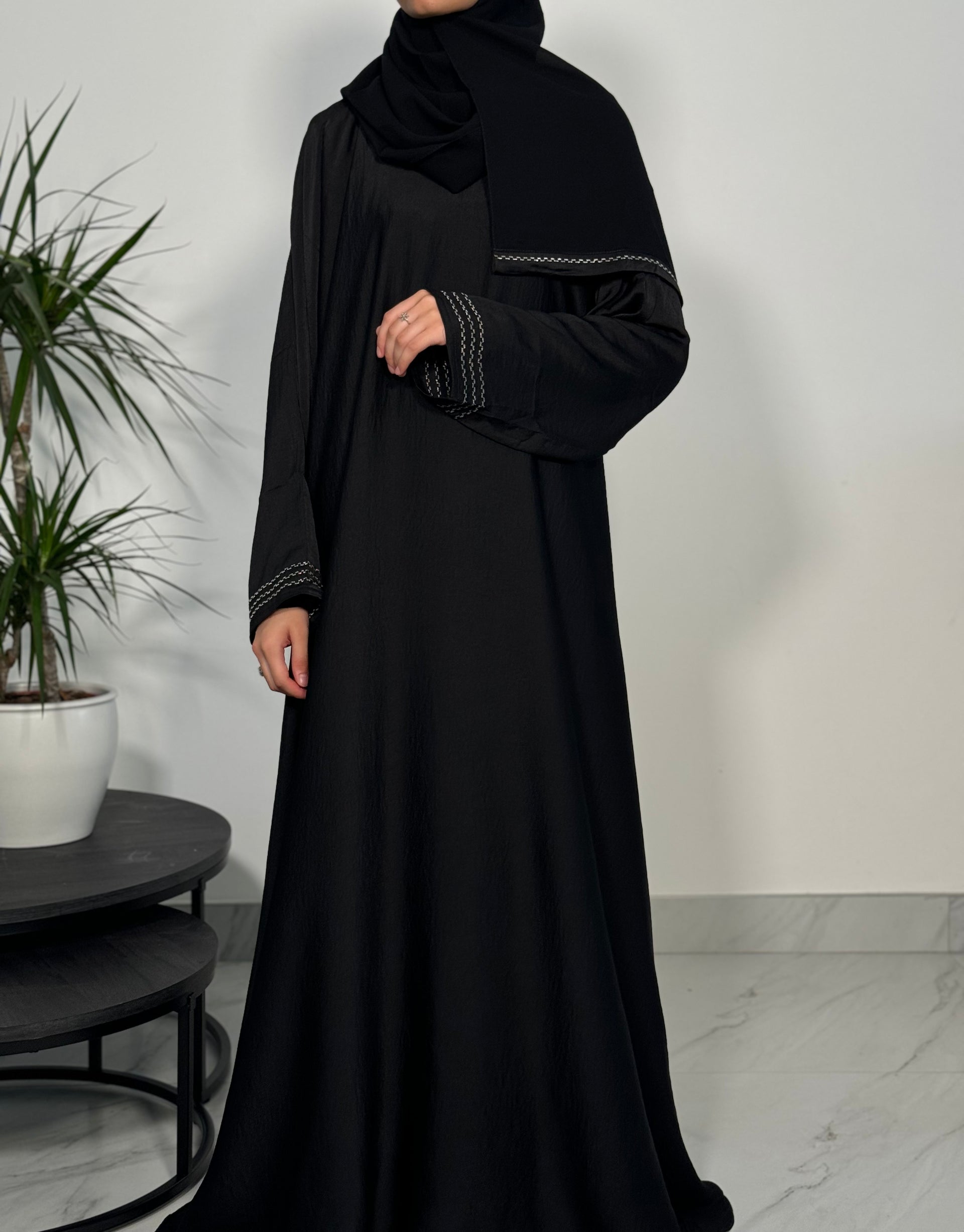 Lana Abaya - Black