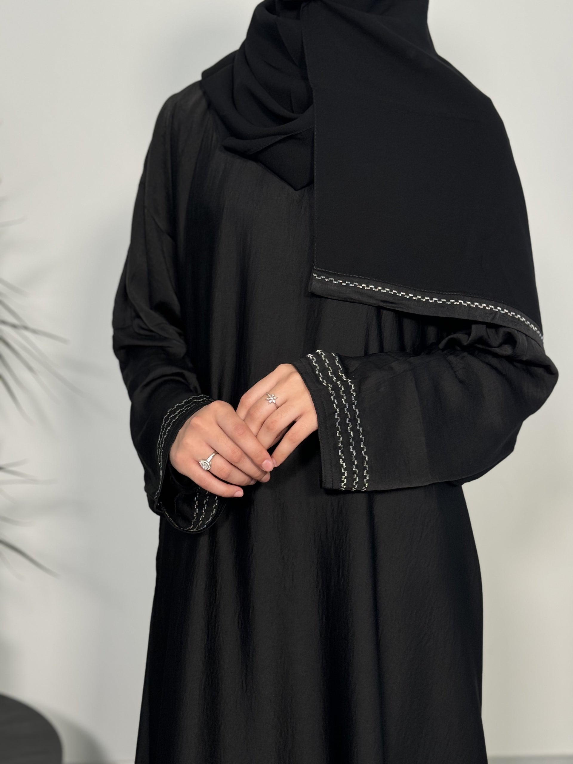 Lana Abaya - Black